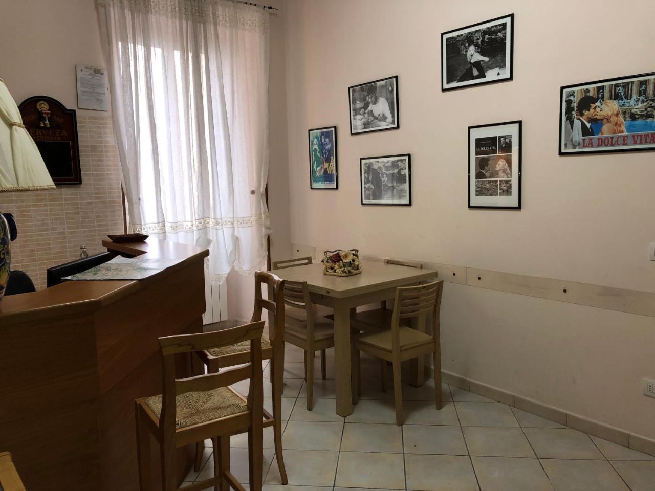 La Dolce Vita Romana Exteriör bild